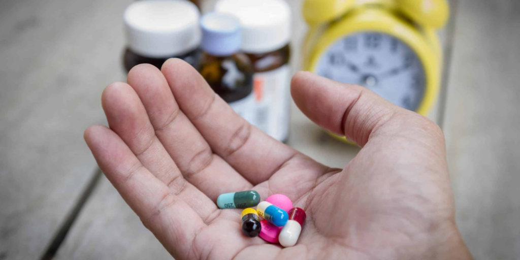 Timing and Dosage Considerations for Taking CBD and Ibuprofen Together